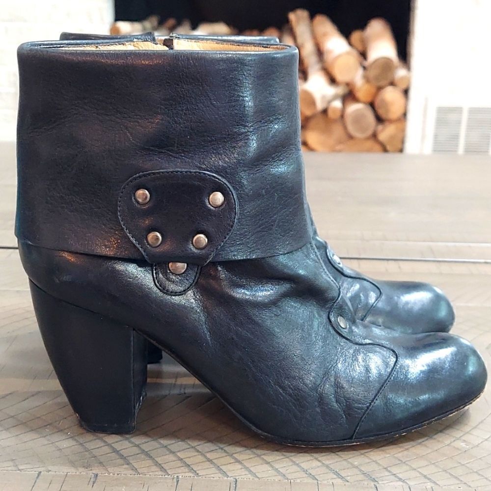 Muxart Black Leather Fold Over Heeled Ankle Booties Sz 39